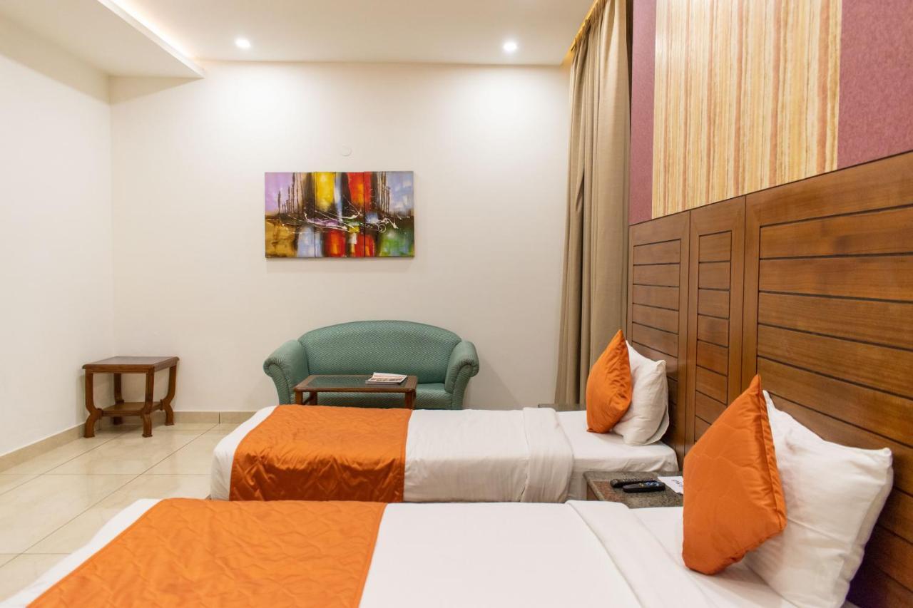 Grand Hotel Nawanshahr Nawashahr Ngoại thất bức ảnh