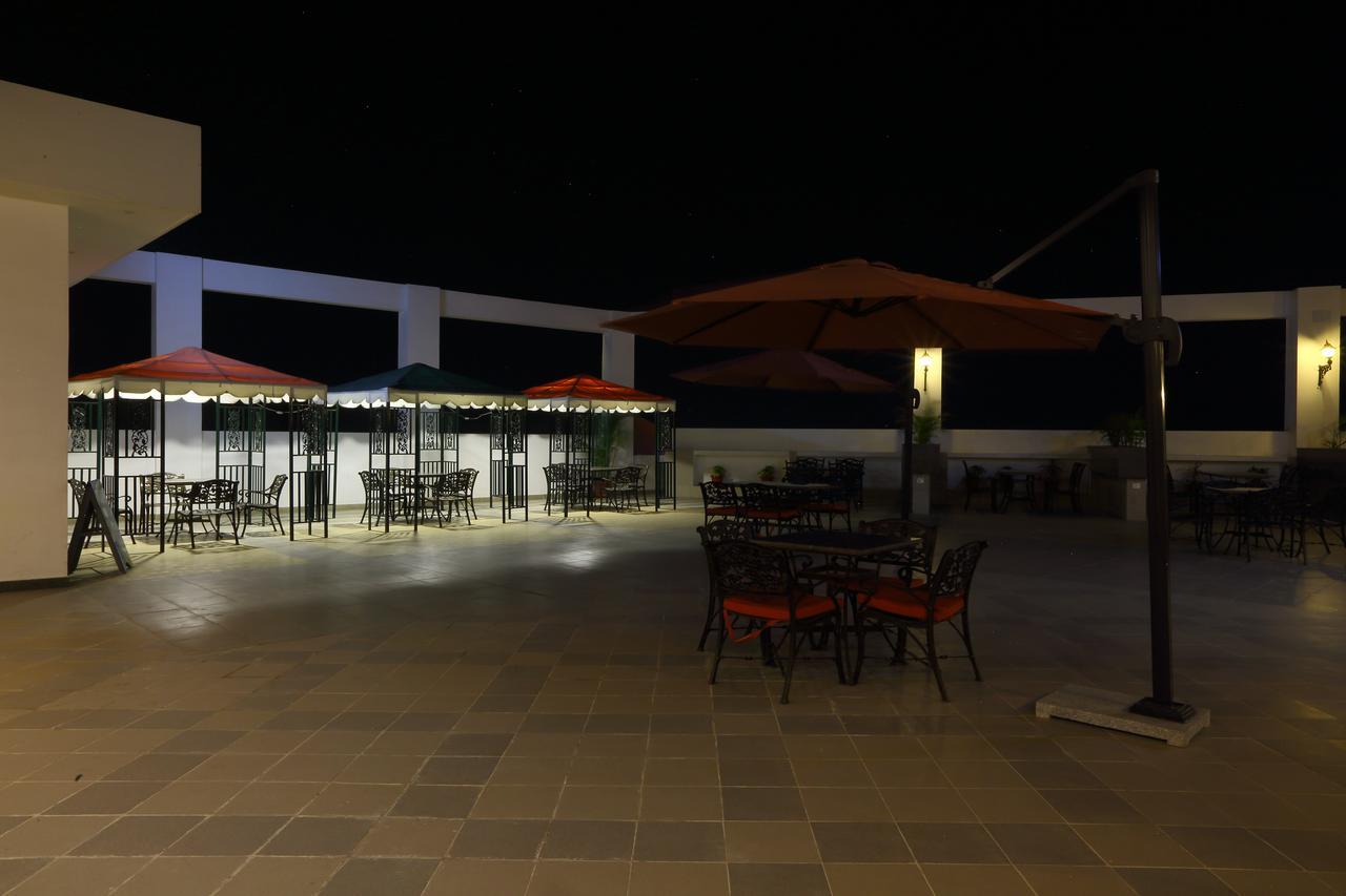Grand Hotel Nawanshahr Nawashahr Ngoại thất bức ảnh
