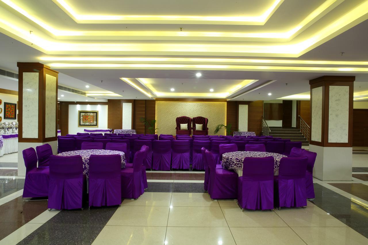 Grand Hotel Nawanshahr Nawashahr Ngoại thất bức ảnh