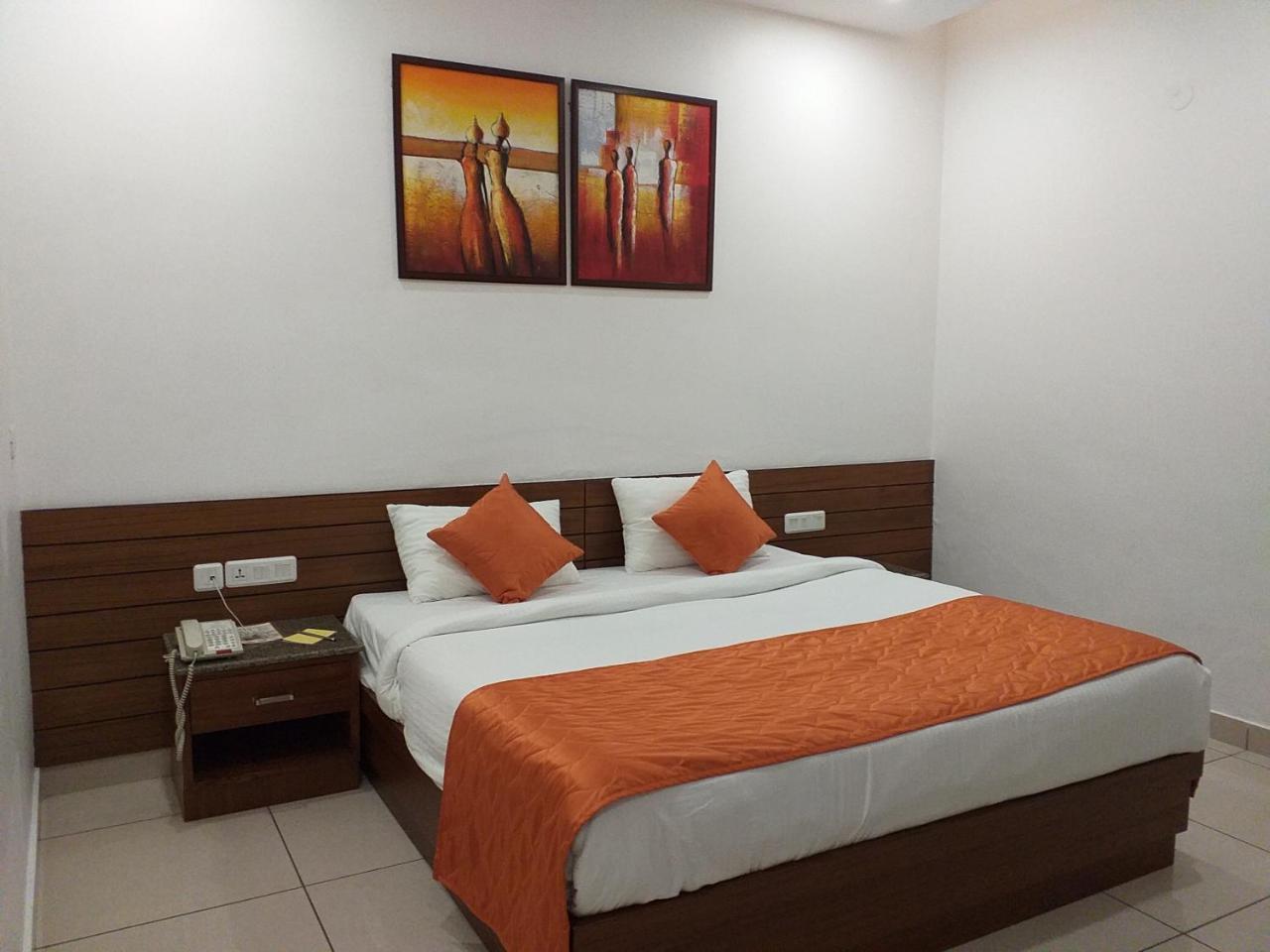 Grand Hotel Nawanshahr Nawashahr Ngoại thất bức ảnh