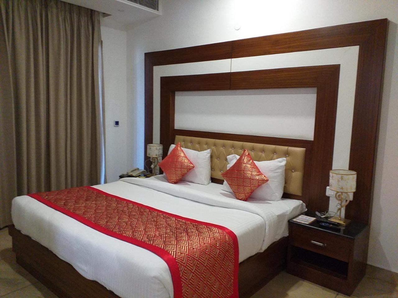 Grand Hotel Nawanshahr Nawashahr Ngoại thất bức ảnh