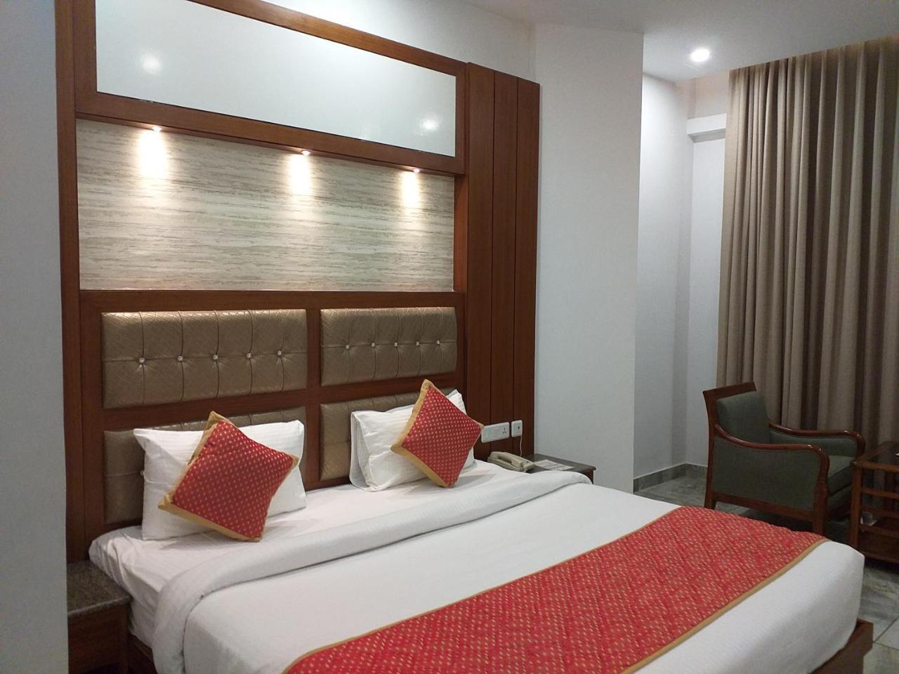 Grand Hotel Nawanshahr Nawashahr Ngoại thất bức ảnh