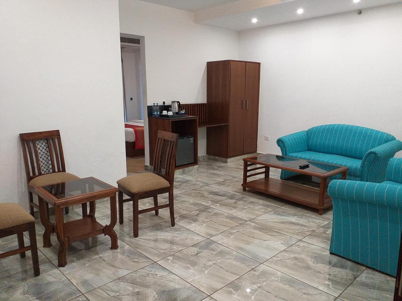 Grand Hotel Nawanshahr Nawashahr Ngoại thất bức ảnh